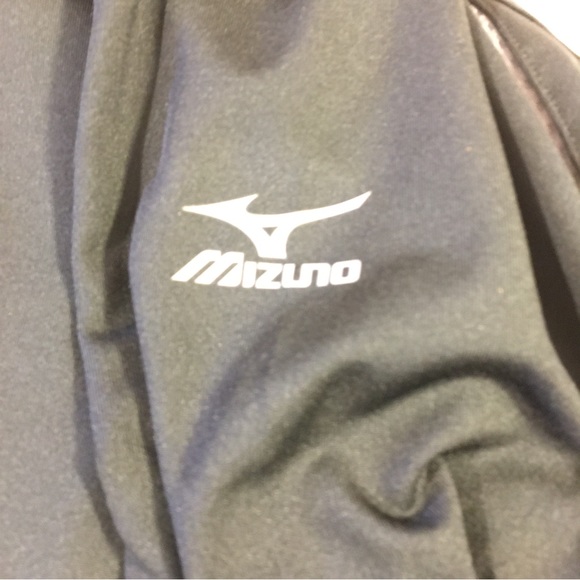 Woman’s size medium jogging top sweat suit top - Picture 8 of 9